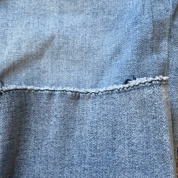 Kut From The Kloth Distressed Crop Straight leg Jeans, size 4 - Picture 3 of 8